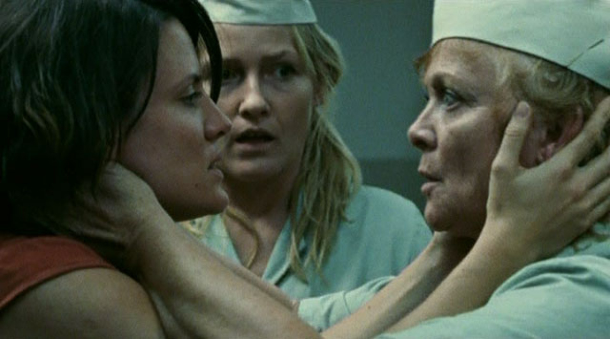 Abbildung: Screenshot - Karin Ugowski im Kurzfilm Open